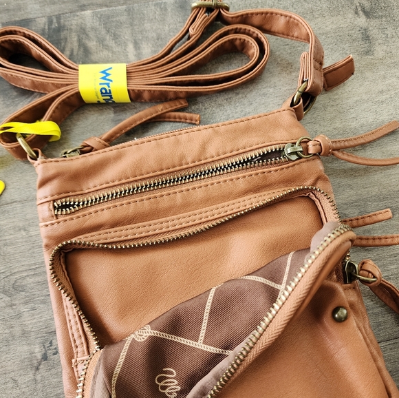 Wrangler Crossbody Bag NWT - Picture 6 of 13